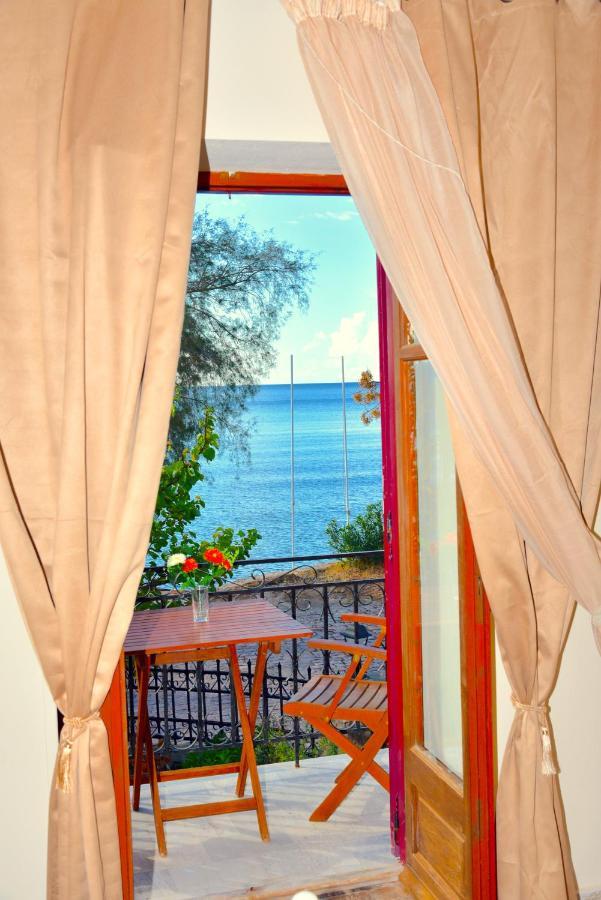 Hermes Hotel Mythimna Esterno foto