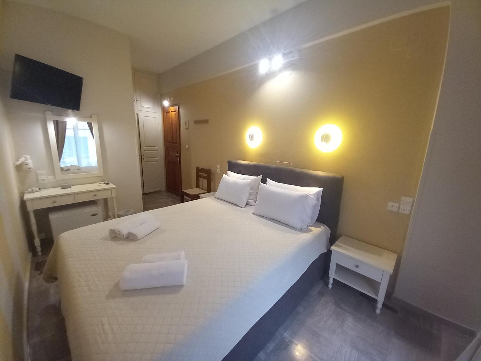 Hermes Hotel Mythimna Esterno foto
