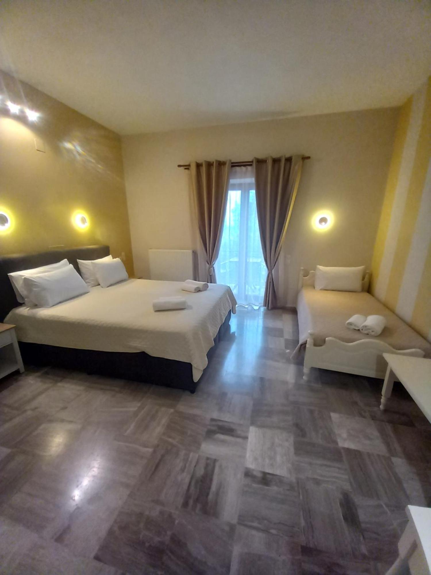 Hermes Hotel Mythimna Esterno foto