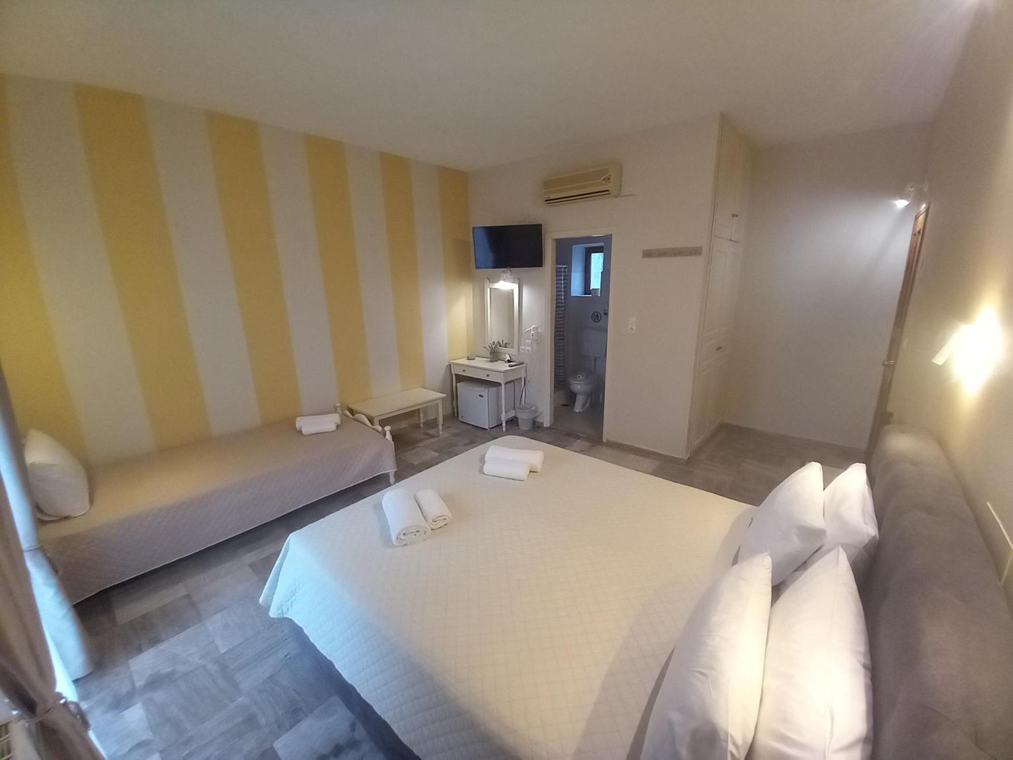 Hermes Hotel Mythimna Esterno foto