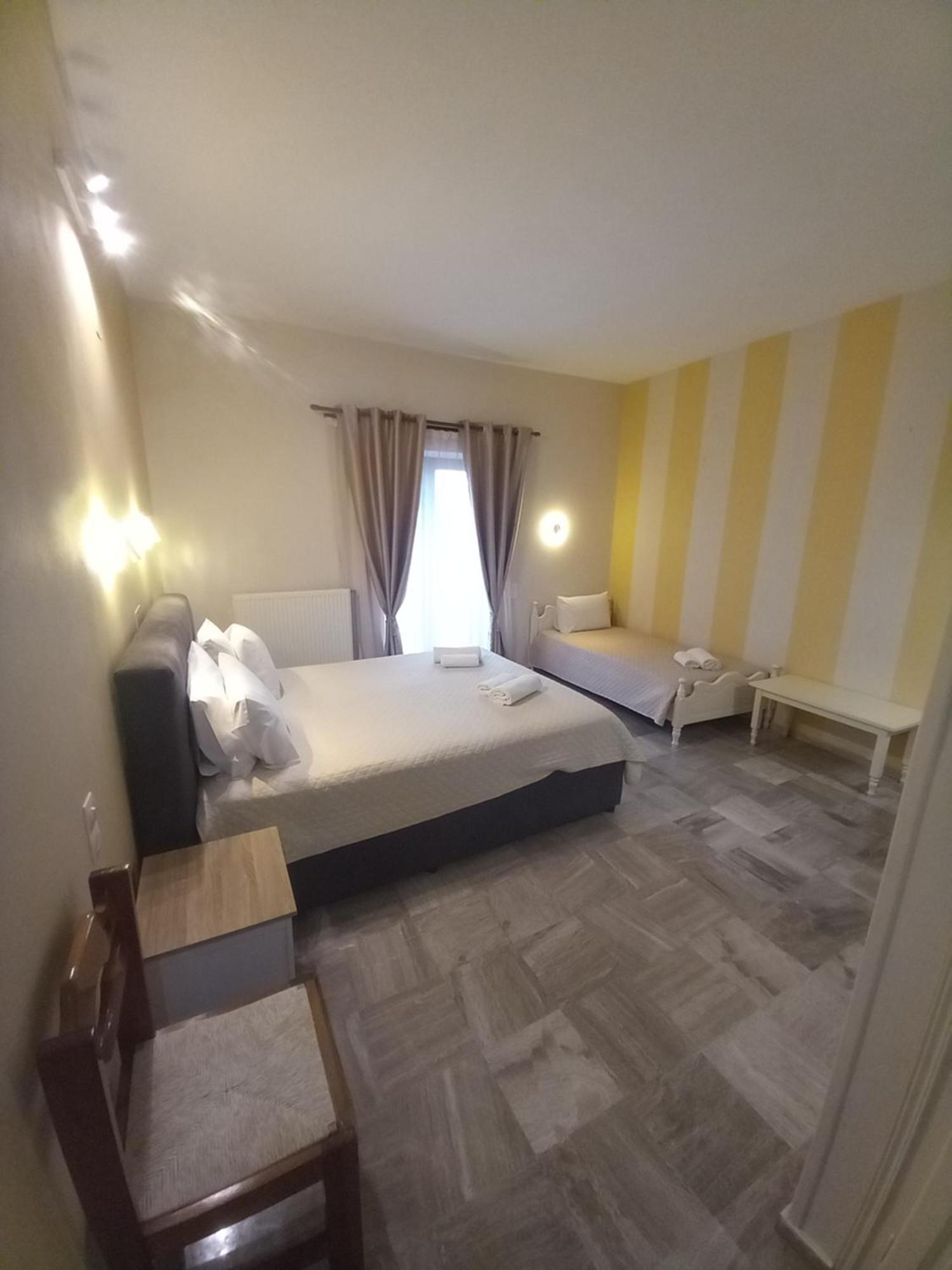 Hermes Hotel Mythimna Esterno foto